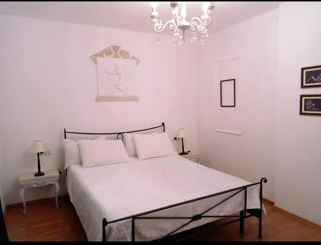 アパートホテル Villa Sarah